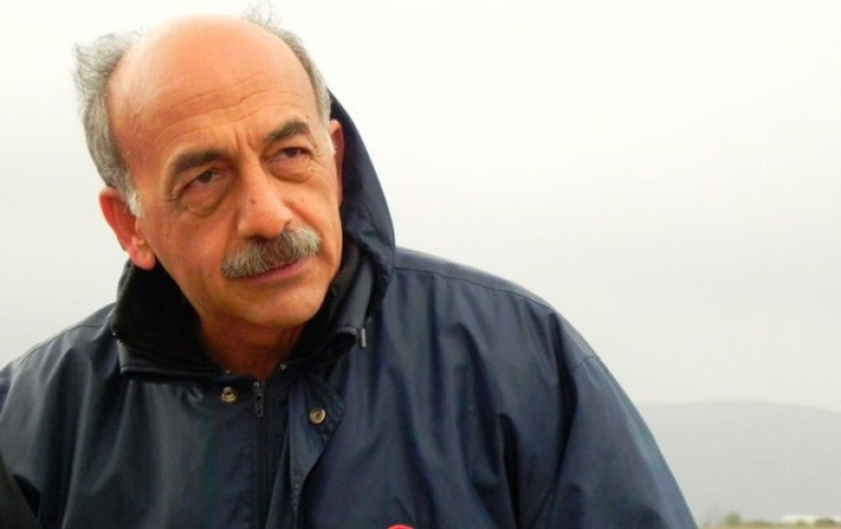 Το Ράλι Ακρόπολις... σκάει στα χέρια του προέδρου της Ομοσπονδίας Μηχανοκίνητου Αθλητισμού Δημήτρη Μιχελακάκη ο οποίος είναι υποχρεωμένος να μιλήσει και ταυτόχρονα να δώσει στη δημοσιότητα όλα τα οικονομικά στοιχεία του αγώνα...