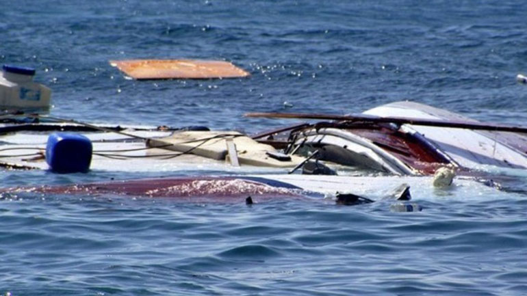 Δέκα μετανάστες αγνοούνται μετά την ανατροπή του πλεούμενου στα ανοιχτά της Σμύρνης