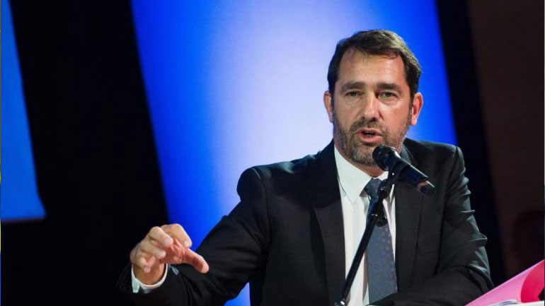 Γάλλος Υπ. Εσωτερικών: «Οι ακτιβίστριες Femen δεν αποτελούν όπλο μαζικής καταστροφής»