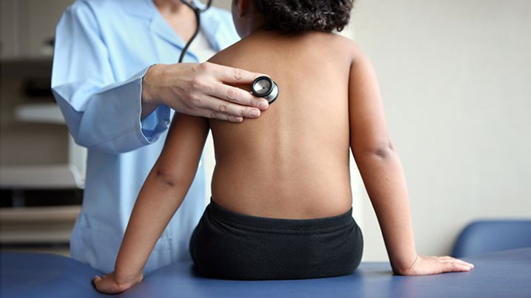 Έρευνα: Η πνευμονία μπορεί να σκοτώσει 11 εκατομμύρια παιδιά μέχρι το 2030