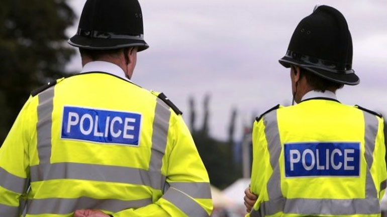 Εγκαταλελειμμένο αυτοκίνητο στο Βόξολ του Λονδίνου προκάλεσε την κινητοποίηση της αστυνομίας