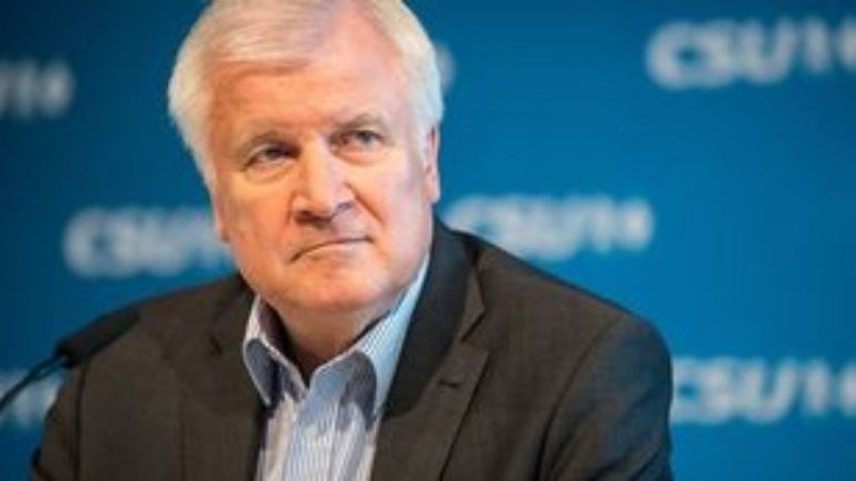 Ο Ζεεχόφερ θέλει να παραιτηθεί από την ηγεσία των Χριστιανοκοινωνιστών