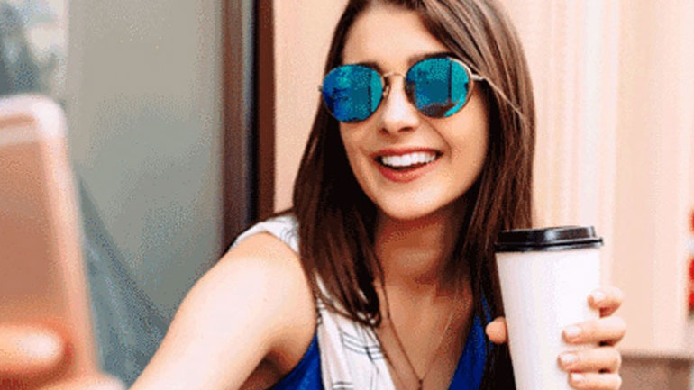 Κι όμως οι selfies κάνουν καλό σύμφωνα με νέα έρευνα!