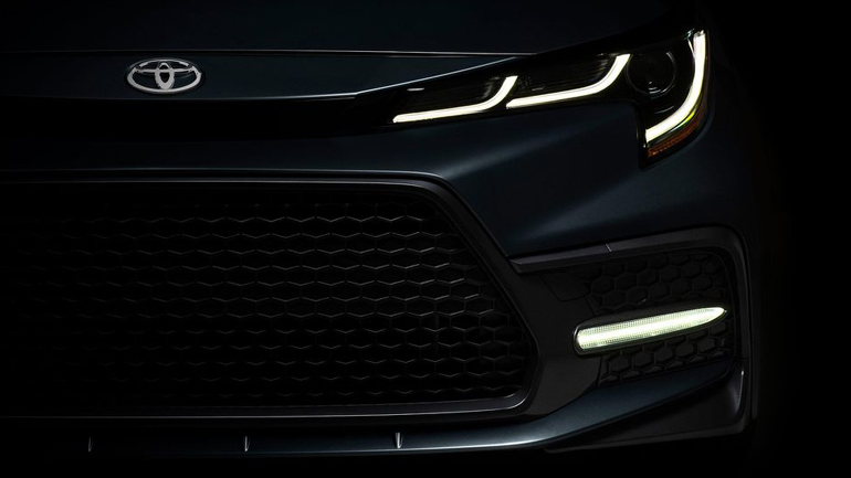 Η πρώτη εικόνα του Corolla Sedan