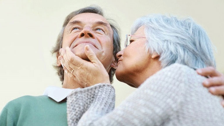 Τι αλλάζει στη ζωή των ανδρών μεγαλύτερης ηλικίας;