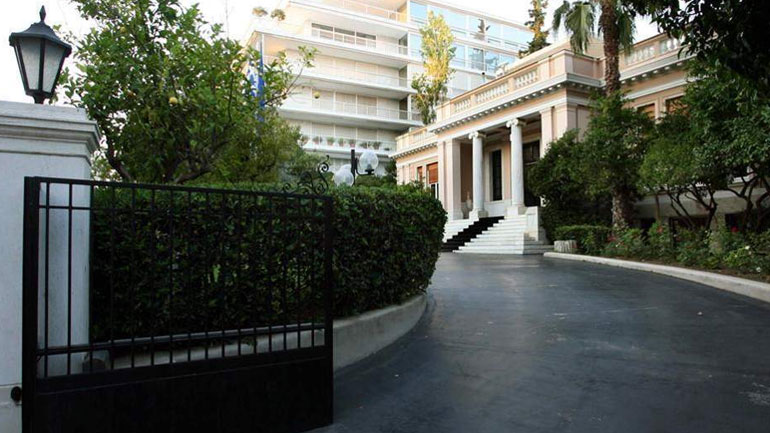 Πηγές Μαξίμου: Δεν περικόπτονται οι συντάξεις – Θετικά μέτρα άνω των 765 εκατ. ευρώ