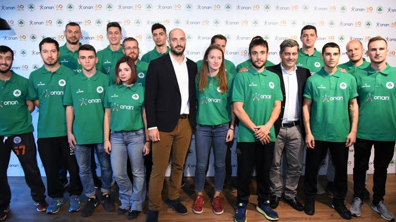 Πάνος Μπόλλας - Brand, Marketing Communications & Sponsorship Team Director ΟΠΑΠ, Οδυσσέας Χριστοφόρου – Επικεφαλής Εταιρικών και Ρυθμιστικών Υποθέσεων ΟΠΑΠ και αθλητές του Παναθηναϊκού Α.Ο. 