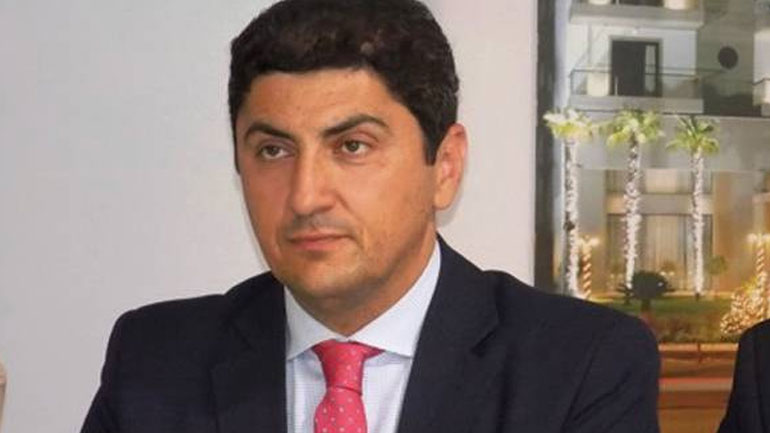 Αυγενάκης: «Προφανώς, η κυβέρνηση έχει βρει κάποιο ευρώδεντρο με το οποίο θα πληρώσει τις προσλήψεις που “θα” κάνει»