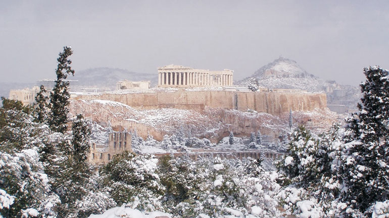 «Ύμνοι» της Le Figaro για την Αθήνα την περίοδο του χειμώνα «Ύμνοι» της Le Figaro για την Αθήνα την περίοδο του χειμώνα