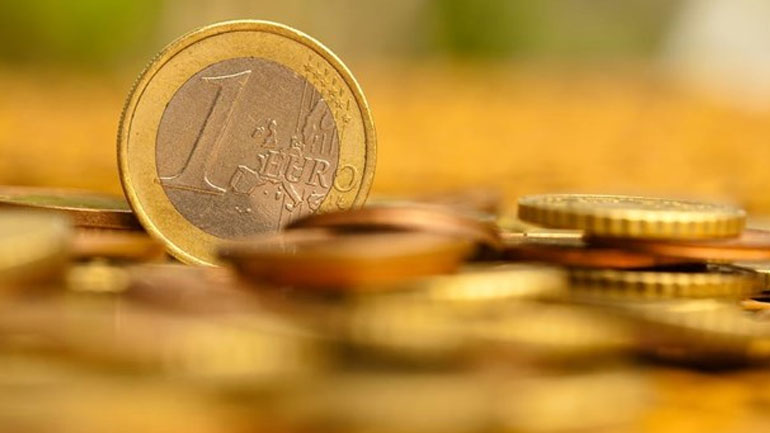 Yποχωρεί το ευρώ στην αγορά συναλλάγματος