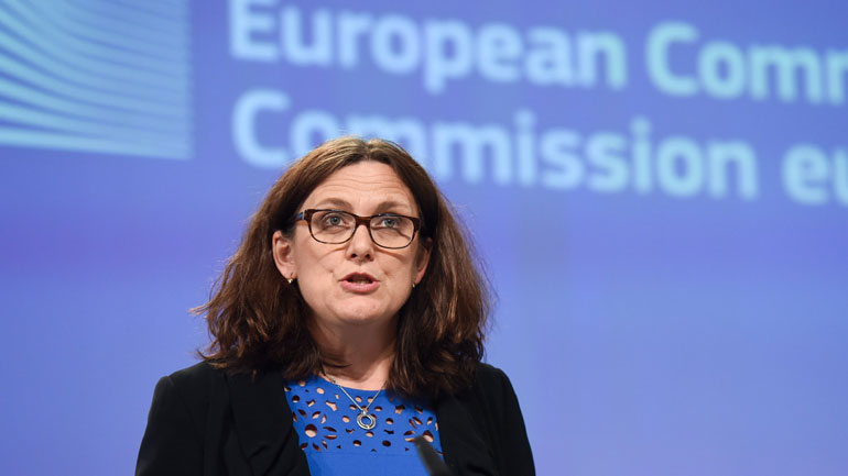 «Η Ευρώπη θα ανταποδώσει εάν οι ΗΠΑ επιβάλλουν επιπρόσθετους δασμούς στην ευρωπαϊκή αυτοκινητοβιομηχανία»