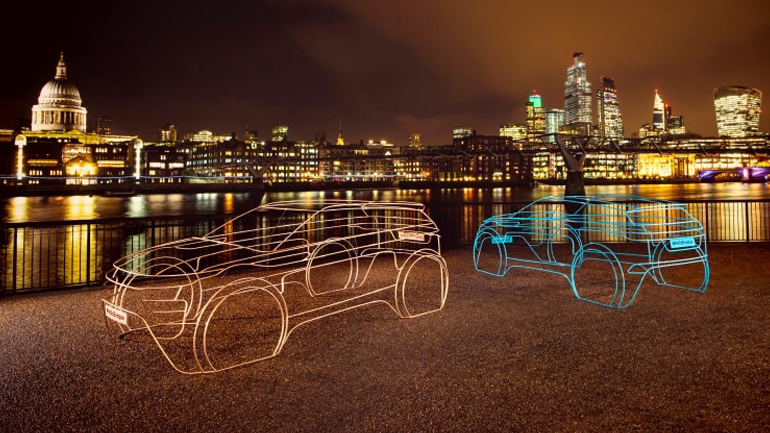 Το Λονδίνο γέμισε με ομοιώματα του Range Rover Evoque