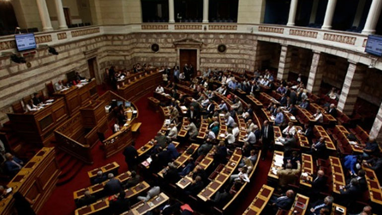 Κυρώθηκαν οι ΠΝΠ με τα μέτρα στήριξης των πυρόπληκτων και τον μειωμένο συντελεστή ΦΠΑ σε πέντε νησιά