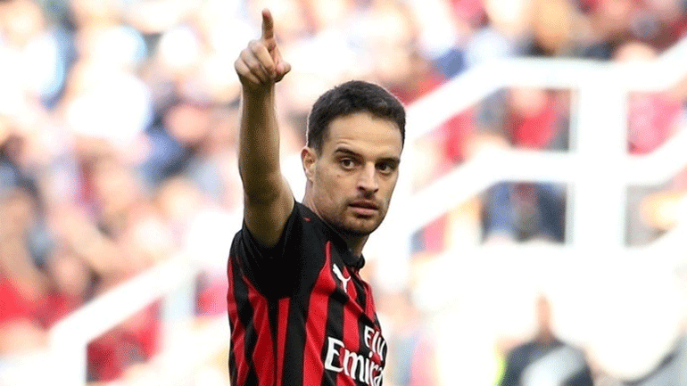 Μίλαν: «Νυστέρι» για Μποναβεντούρα