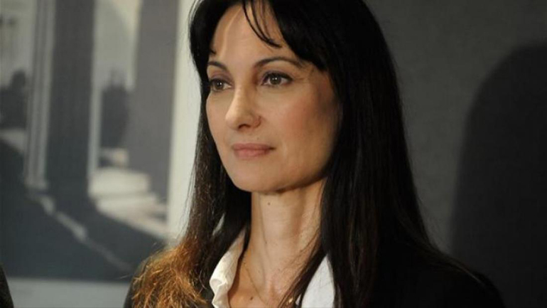 Η υπουργός Τουρισμού Έλενα Κουντουρά στηρίζει την οικογένεια Αντετοκούνμπο