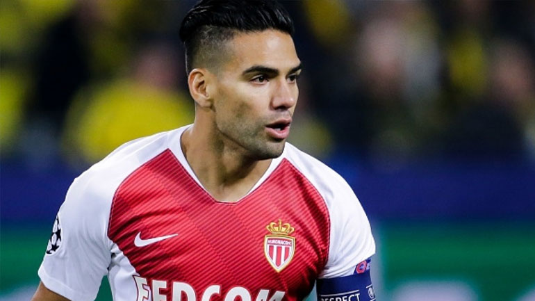 Ο Φαλκάο αυτοπροτάθηκε στη Ρεάλ Μαδρίτης