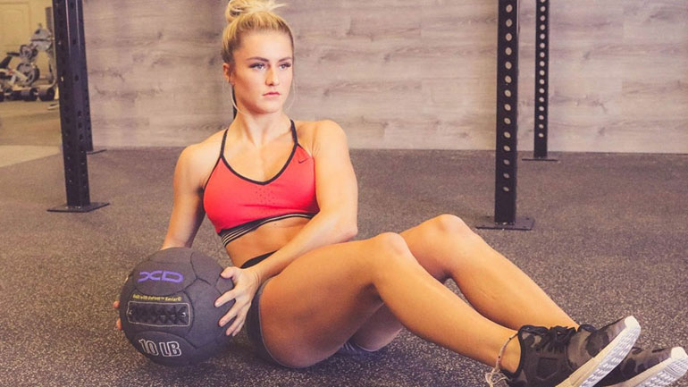 Γιατί να βάλεις από σήμερα κιόλας μια slam ball στην προπόνησή σου;