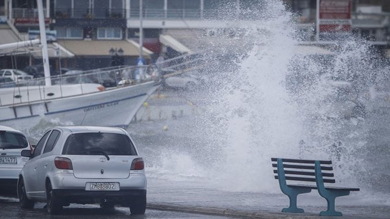 Κλειστές οι ακτοπλοϊκές γραμμές από Ζάκυνθο και Κεφαλονιά προς Κυλλήνη