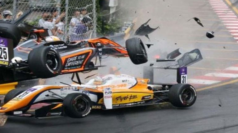 Formula 3: Απίστευτο ατύχημα στο Μακάου