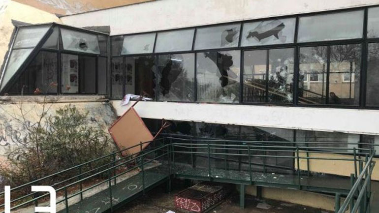 Έκαναν γυαλιά-καρφιά την Πολυτεχνική Σχολή του ΑΠΘ