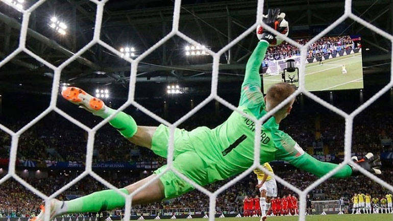 Μάντσεστερ Γιουνάιτεντ: Στην κορυφή της λίστας του Μουρίνιο ο Πίκφορντ