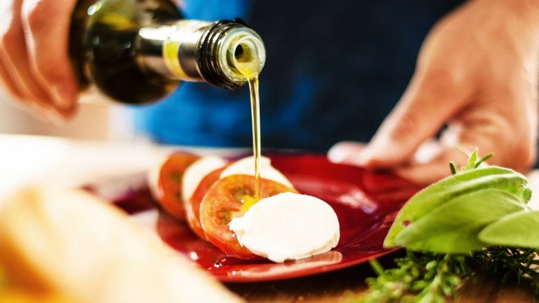 Διατροφικά λίπη: Ποια είναι εχθροί και ποια φίλοι της υγείας;