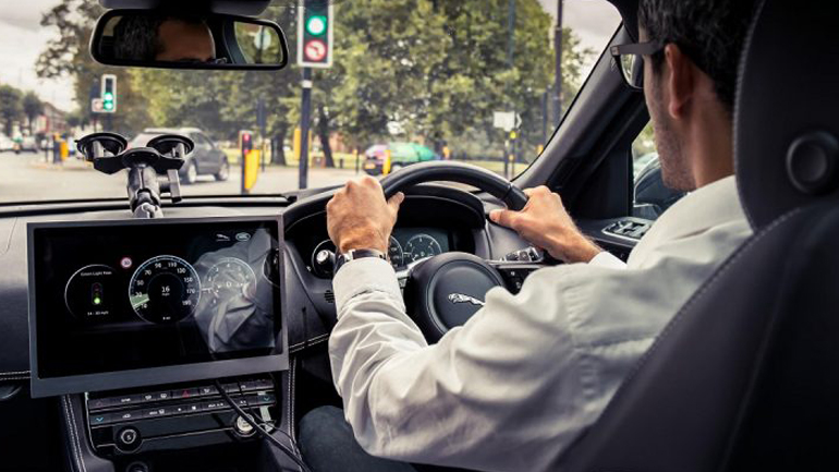 Ετοιμάζουν σύστημα που αποφεύγει τα κόκκινα φανάρια