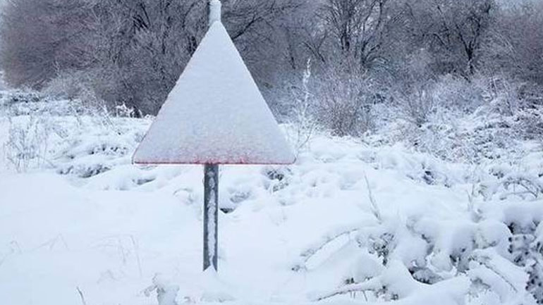 Λουκέτο σε σχολεία της ορεινής Ελλάδας λόγω χιονιά Λουκέτο σε σχολεία της ορεινής Ελλάδας λόγω χιονιά