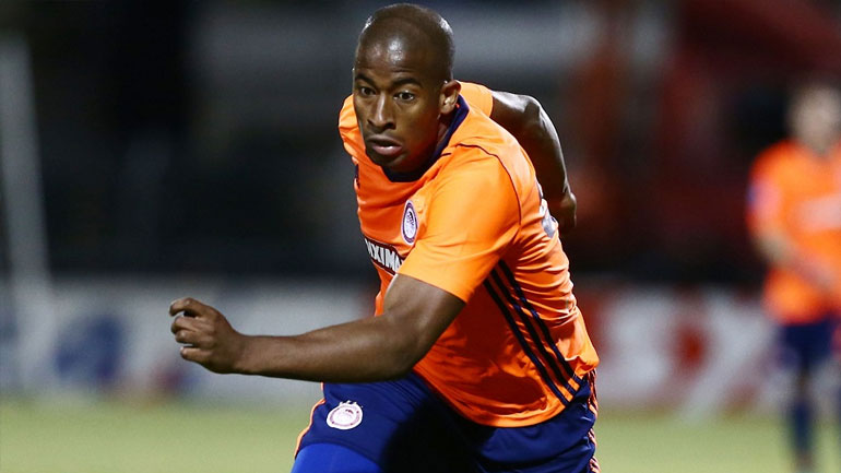 Oλυμπιακός: Στην Αθήνα ο Σεμπά, αναμένεται να συναντηθεί με τον Μαρτίνς