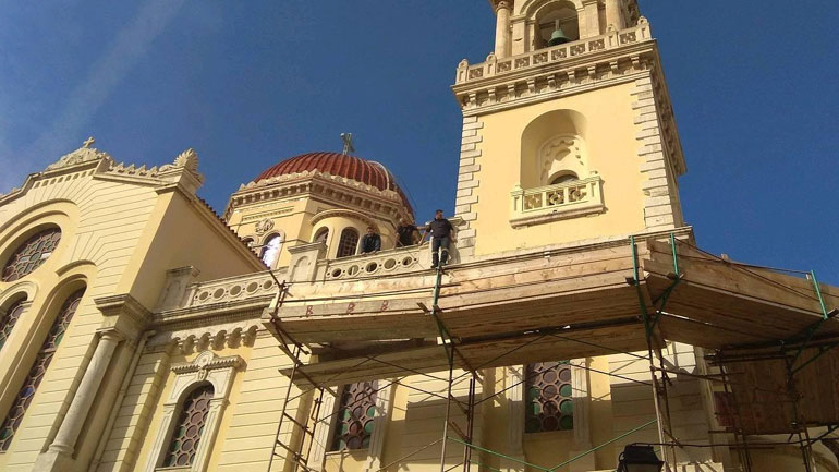 Ηράκλειο: Πυροσβέστες… “ενόχλησαν” γατάκι που θεώρησαν ότι είχε εγκλωβιστεί σε εκκλησία!