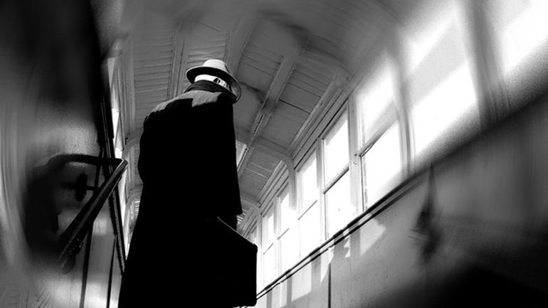 Εκπαιδεύοντας κατασκόπους