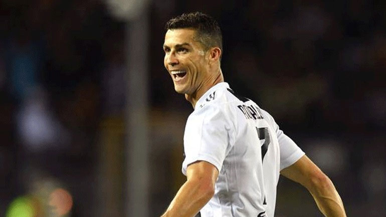 As: «Εκτός της τελικής τριάδας για τη “Χρυσή Μπάλα” ο Κριστιάνο Ρονάλντο»