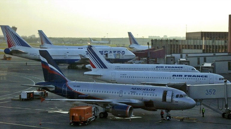 Τραγωδία στο αεροδρόμιο της Μόσχας: Αεροπλάνο παρέσυρε και σκότωσε επιβάτη