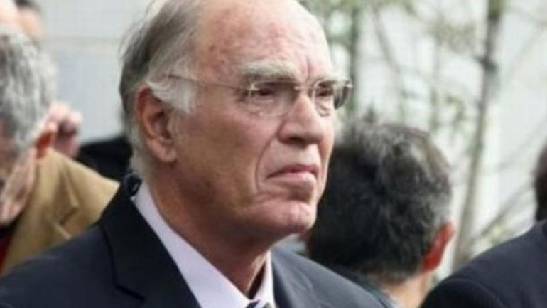 Λεβέντης: «Ο αρχιεπίσκοπος φέρει ακέραια την ευθύνη για τη συμφωνία Εκκλησίας-Κράτους»