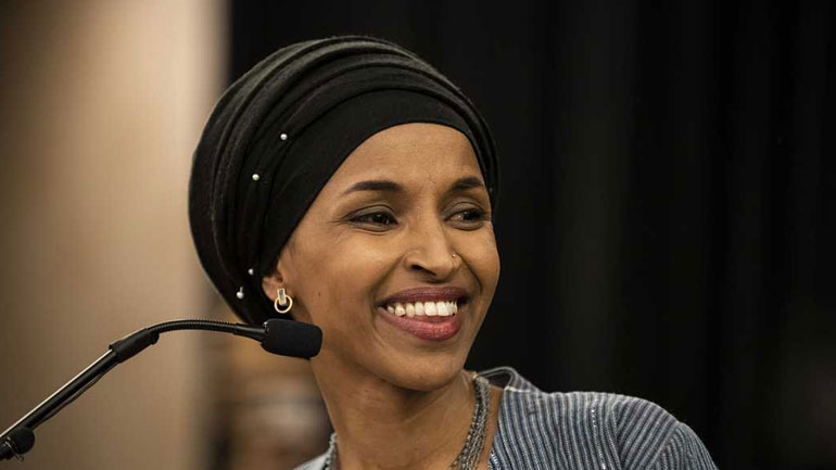 ΗΠΑ: Μουσουλμάνα βουλευτής προτείνει νέο νόμο για τη μαντήλα στο Κογκρέσο