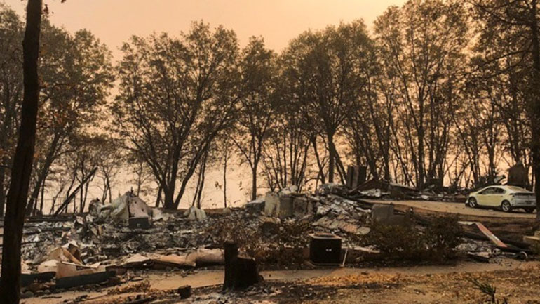 Καλιφόρνια: Ο υπ. Εσωτερικών των ΗΠΑ αποδίδει ευθύνες για τις πυρκαγιές στους περιβαλλοντολόγους – Στους 79 οι νεκροί