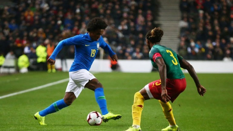 Φιλικές νίκες για Βραζιλία, Ιταλία και Γαλλία