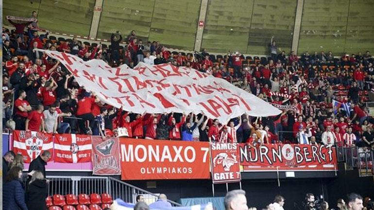 Επίθεση σε φίλους του Ολυμπιακού στο Μόναχο – Αναφορές για τραυματισμό οπαδού από μαχαίρι