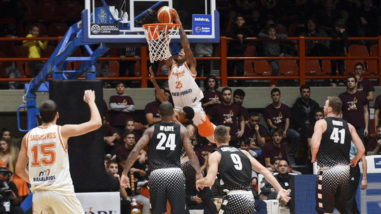 Ήττα στην Πάτρα για τον Προμηθέα, 95-85 η Μπολόνια