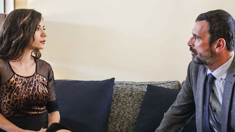 Η επιστροφή: Η Χριστίνα μαθαίνει από τη Δανάη το ψέμα του Μάνου και συγκλονίζεται