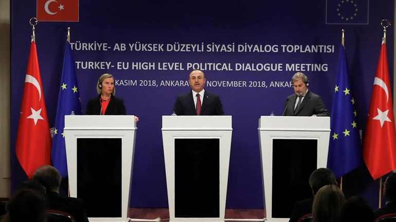 Ευρωπαϊκή διγλωσσία με την Τουρκία