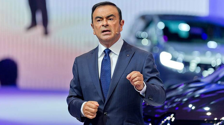 Το διοικητικό συμβούλιο της Nissan έπαυσε ομόφωνα τον πρόεδρο της εταιρείας Κάρλος Γκοσν