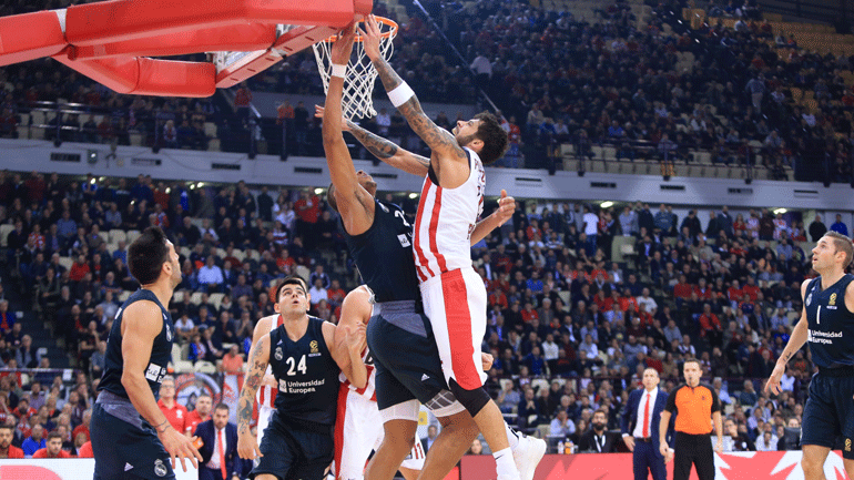 Μεγάλη νίκη για τον Ολυμπιακό, 88-83 την αήττητη Ρεάλ