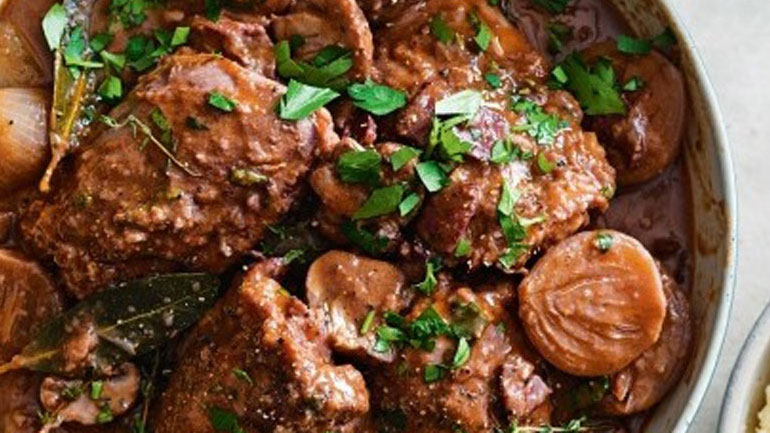 Κρασάτο κοτόπουλο κατσαρόλας