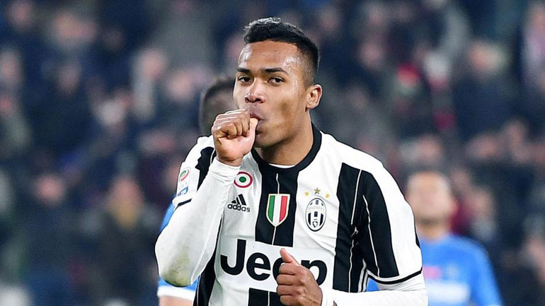 Δεν κλείνει την… πόρτα στην Τσέλσι ο Άλεξ Σάντρο