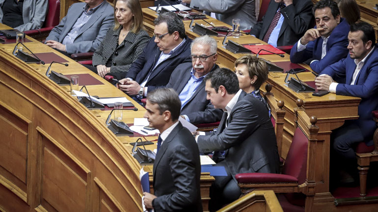 Έντονη κόντρα Τσίπρα – Μητσοτάκη στη Βουλή για τα πανεπιστήμια