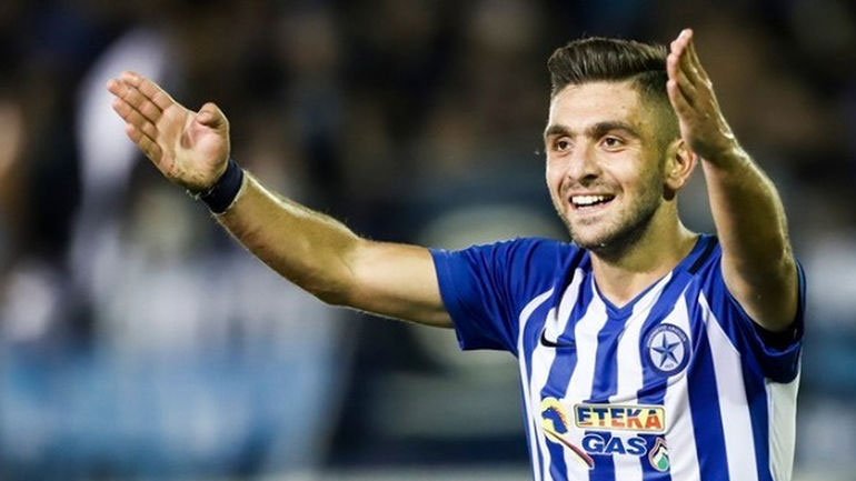 Κουλούρης: «Με τιμά το ενδιαφέρον της Σπόρτινγκ»