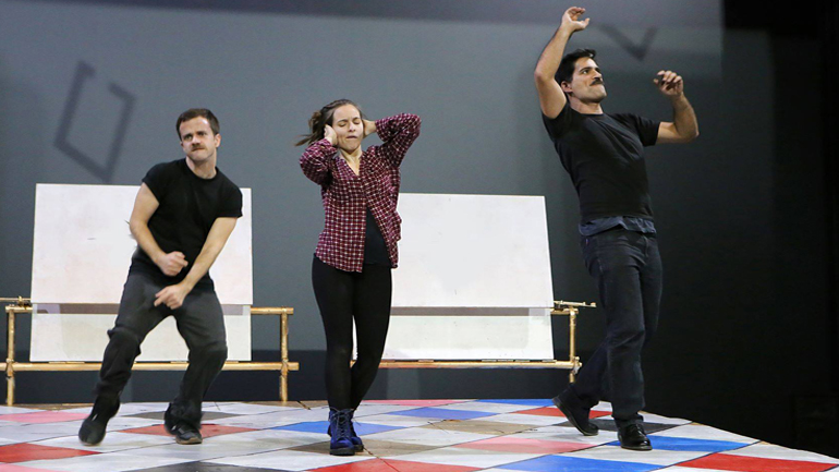 Μεταφέρεται η πρεμιέρα του «ΜΑΜ» στον Απόλλωνα για την Τρίτη