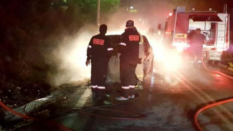 Θεσσαλονίκη: Αυτοκίνητο τυλίχτηκε στις φλόγες