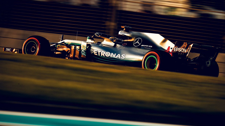 Formula 1: Ταχύτερα τα Mercedes στις δοκιμές του Άμπου Ντάμπι